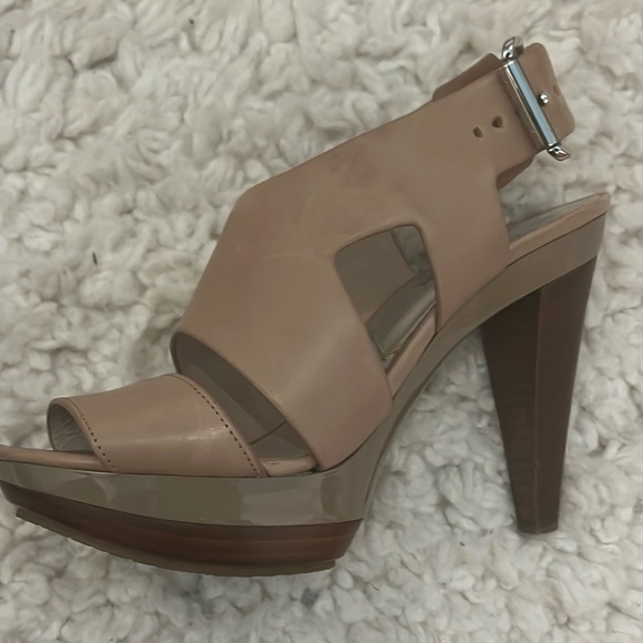 Michael Kors Carla Platform Women's Beige Platform Sandals - Picture 3 of 10